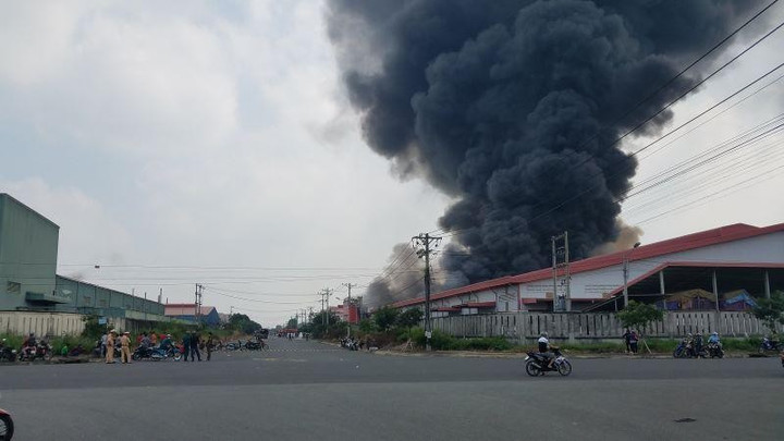 Tìm kiếm 1 người mất tích sau vụ cháy ở Long An - 1