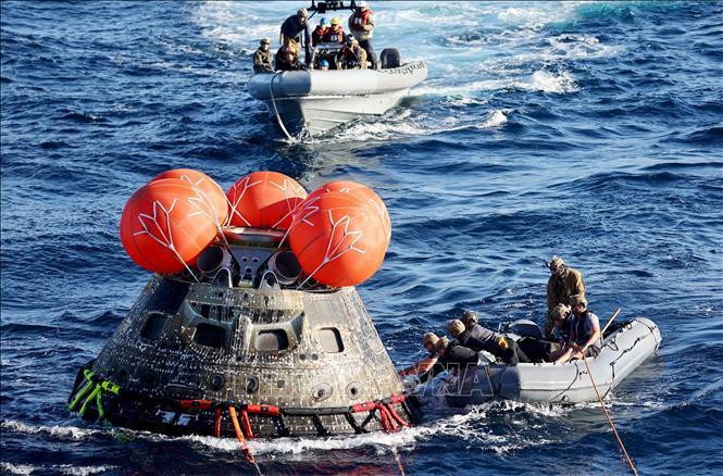 Tàu vũ trụ Orion trở về Trái Đất, kết thúc sứ mệnh Artemis 1 - 1