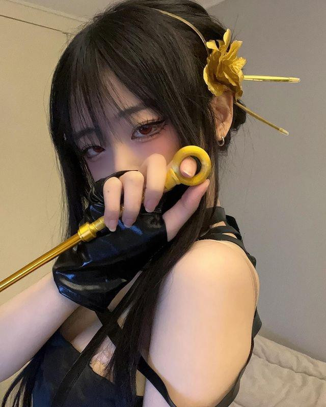 Mặt mộc xinh như mộng của cosplayer nổi tiếng Hàn Quốc - 5