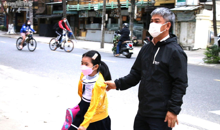 Đà Nẵng: Giáo viên nghỉ việc nhiều, học sinh không được học đủ 2 buổi/ngày - 2