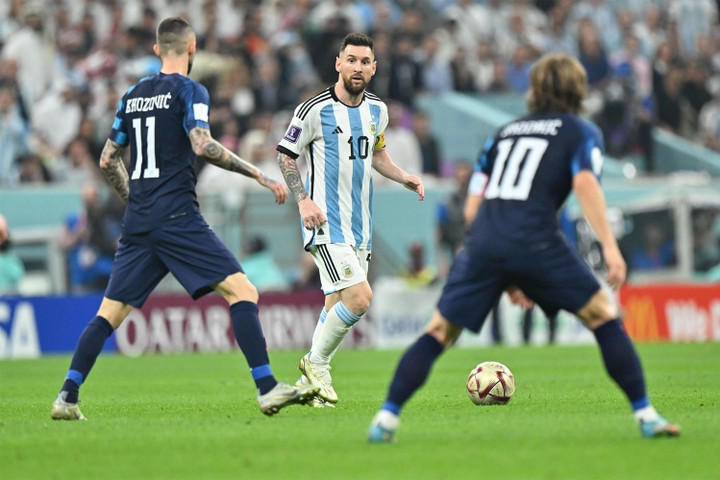 Trực tiếp bóng đá Argentina 3-0 Croatia: Messi nhấn chìm Croatia - 3