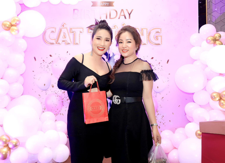 MC Cát Tường đón tuổi mới hạnh phúc bên dàn sao Việt đình đám - 7