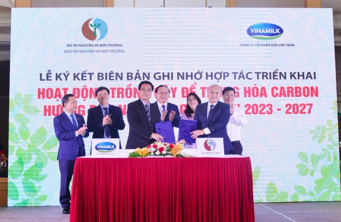 Vinamilk 7 năm liền vào Top 10 Doanh nghiệp bền vững Việt Nam - 5
