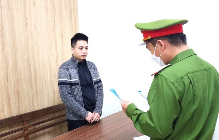 Khởi tố nhóm cho vay nặng lãi hơn 300%/năm - 2