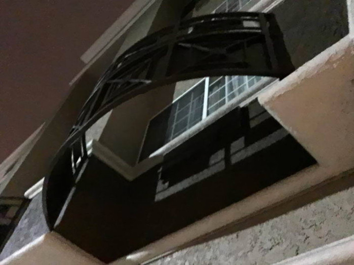 Khó hiểu trước những ban công có thiết kế vượt 'tầm hiểu biết của người thường' - 3