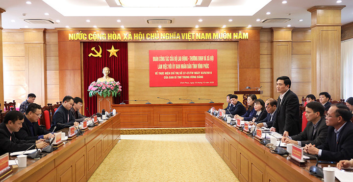 Gần 90% doanh nghiệp ở Vĩnh Phúc nâng lương định kỳ cho người lao động - 1