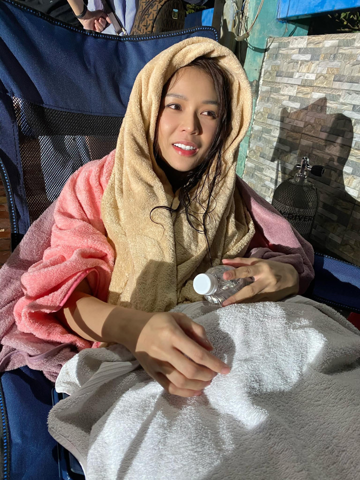 Sao Việt 17/12: Vợ cố nghệ sĩ Chí Tài ngày càng trẻ đẹp - 4