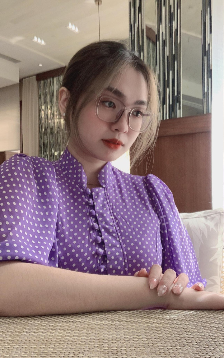 Sao Việt 17/12: Vợ cố nghệ sĩ Chí Tài ngày càng trẻ đẹp - 5