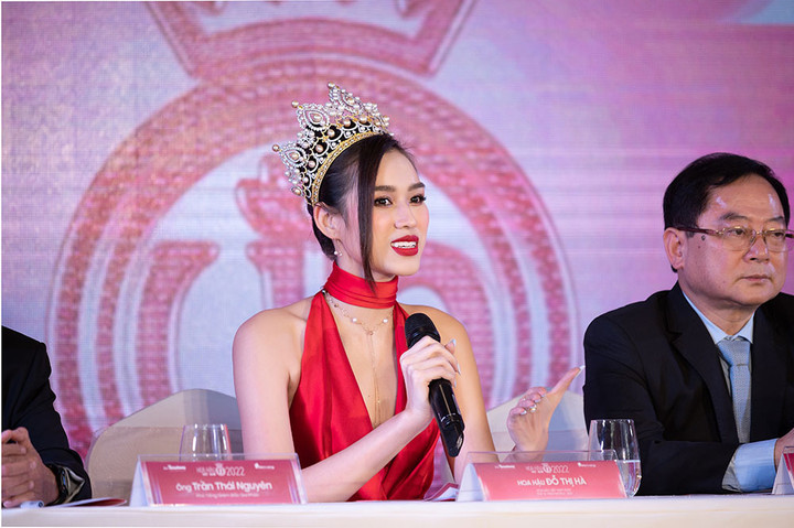 'Chọn Hoa hậu Việt Nam trên cả quá trình, không chỉ dựa vào phần ứng xử' - 2