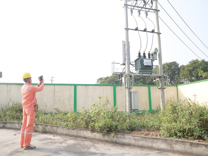 PC Ninh Bình vận hành ổn định hệ thống điện, đảm bảo cung ứng điện an toàn - 2