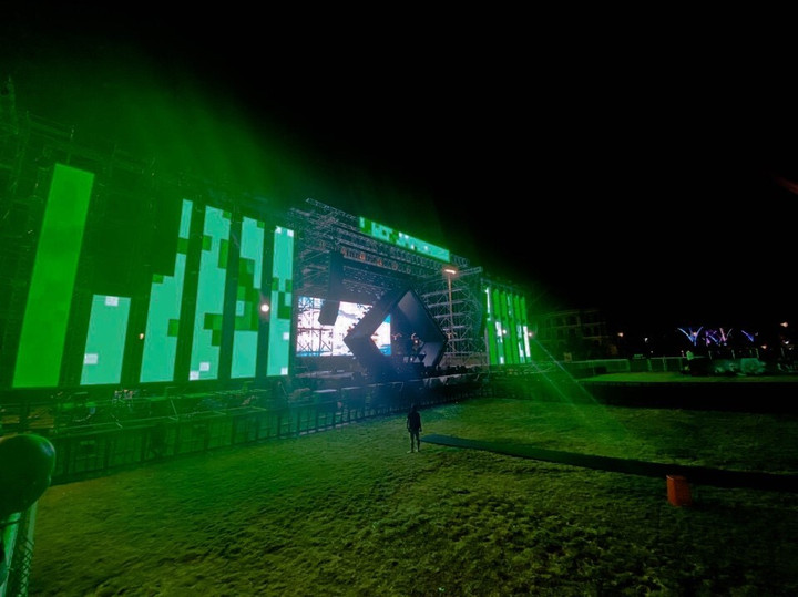 Khám phá siêu quần thể không ngủ Phú Quốc United Center 'phiên bản Giáng sinh' - 3