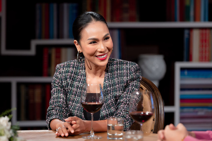 Khánh Ngọc 'Vầng trăng khóc': Tôi từng sợ hãi hôn nhân sau đổ vỡ - 2