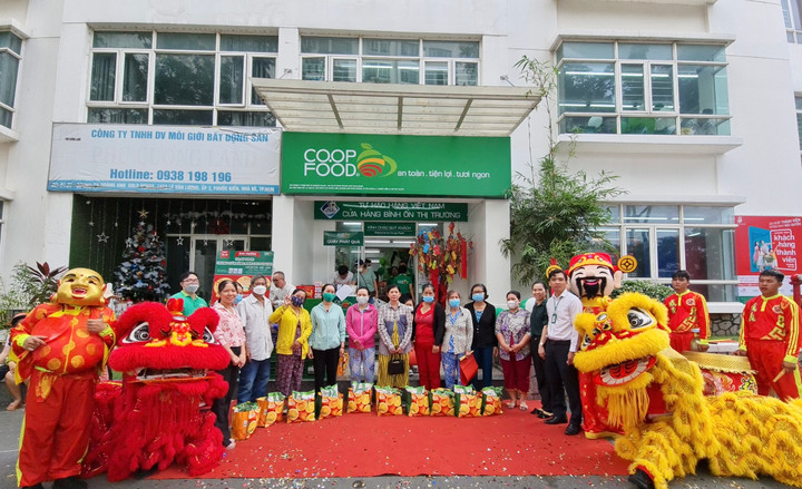 Co.op Food liên tục khai trương cửa hàng mới, phục vụ nhu cầu mua sắm cuối năm - 1