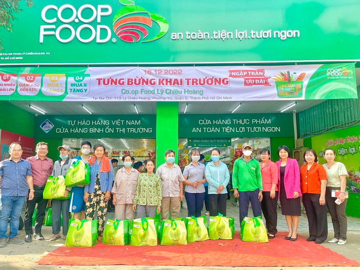 Co.op Food liên tục khai trương cửa hàng mới, phục vụ nhu cầu mua sắm cuối năm - 2