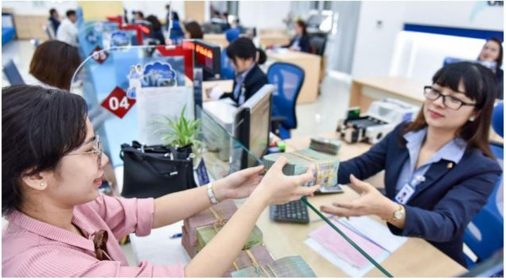 Nới room tín dụng nhưng doanh nghiệp không dễ tiếp cận - 1