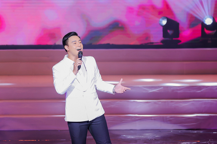 Tùng Dương, Văn Mai Hương, Bảo Trâm thăng hoa tại 'Xuân Thái Hoà 2023' - 2