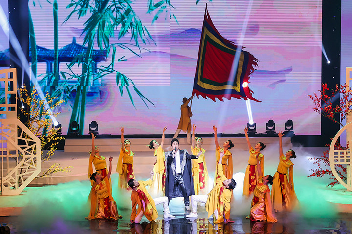 Tùng Dương, Văn Mai Hương, Bảo Trâm thăng hoa tại 'Xuân Thái Hoà 2023' - 7