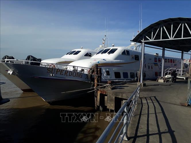 Kiên Giang: Tạm ngưng các tuyến tàu, phà ra đảo do thời tiết xấu - 1