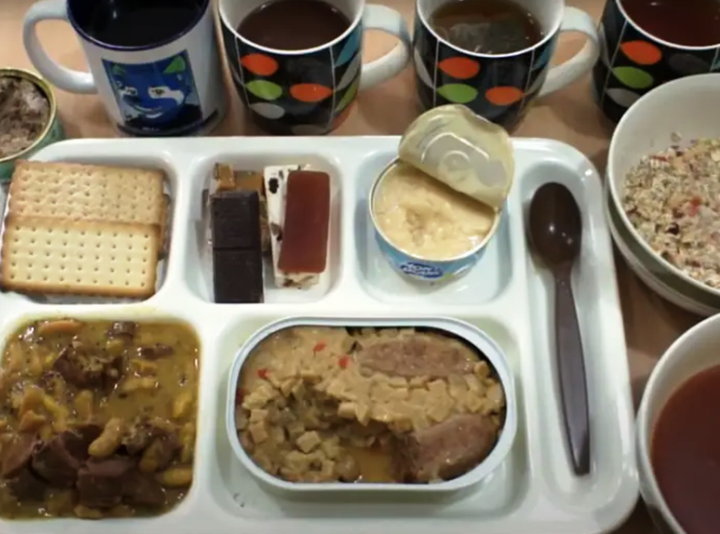 Ăn thử đồ ăn của lính đánh trận, từ Mỹ, Anh, Pháp, Nga, Ukraine đến Trung Quốc - 4