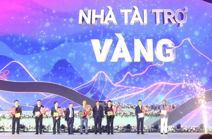 Tân Á Đại Thành là nhà tài trợ vàng cho Festival Hoa Đà Lạt lần thứ IX năm 2022 - 4