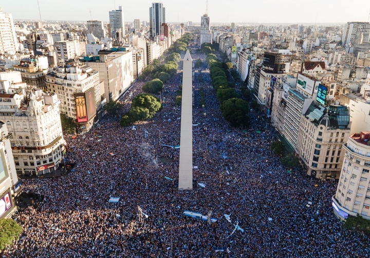 Biển người ăn mừng Argentina vô địch World Cup - 2