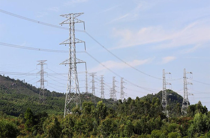 Điện lực Việt Nam: 68 năm 'thắp sáng niềm tin' - 2