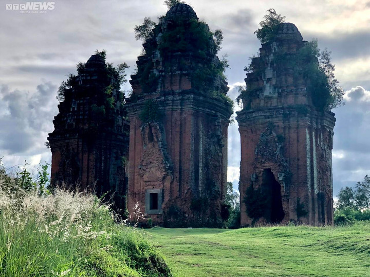 Bình Định chi gần 94 tỷ đồng tu bổ cụm tháp Chăm Dương Long - 1