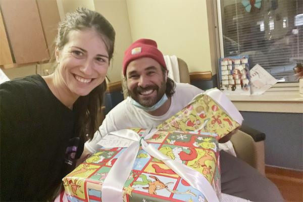 Phát hiện ung thư sau khi xuất hiện cảm giác kiệt sức bất thường - 1