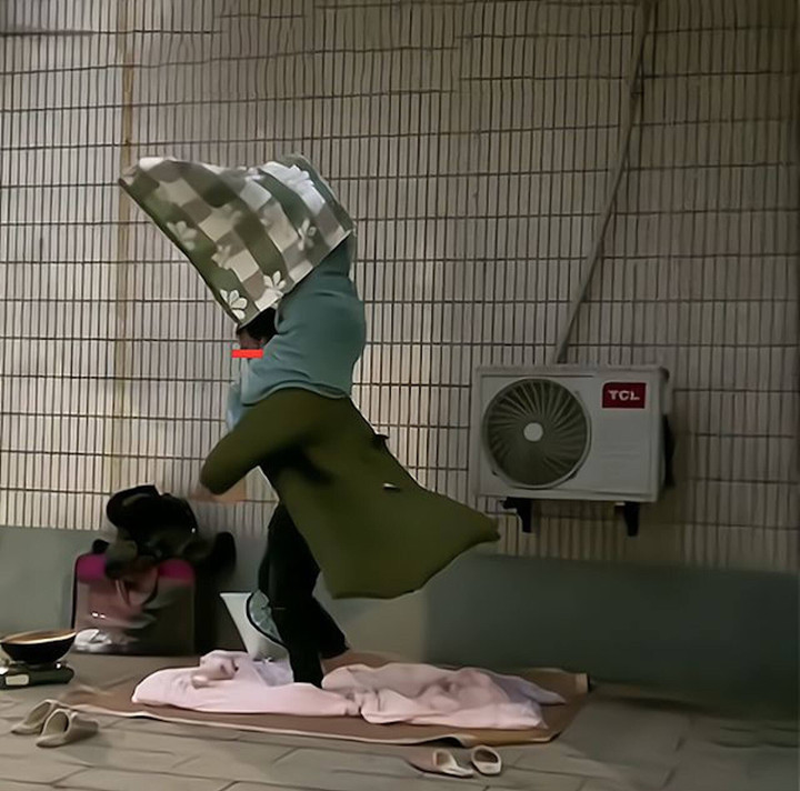 Quá khứ không ngờ của cặp đôi vô gia cư vui đùa bên hè phố gây xúc động mạnh - 3