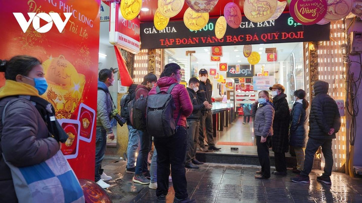 Dự báo 'sốc': Giá vàng có thể cán mốc 3.000 USD/ounce vào năm 2023 - 4