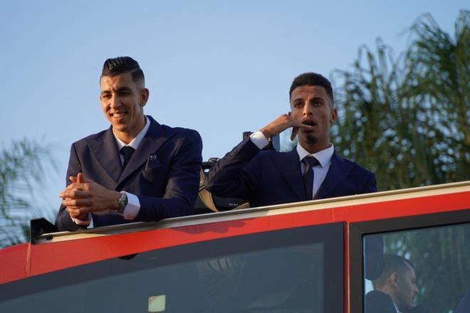 Biển người chào đón tuyển Maroc trở về sau chiến công lịch sử - 2