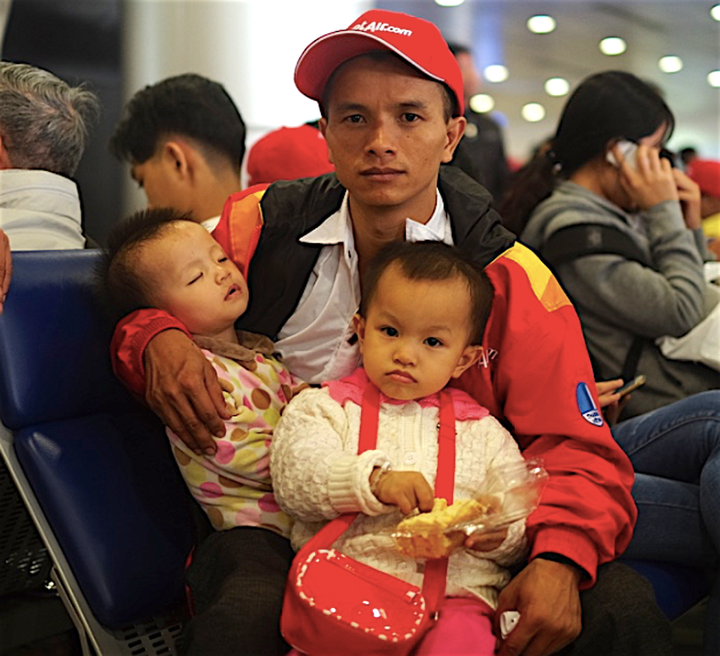 Vietjet có hai chuyến bay miễn phí đưa công nhân về quê ăn Tết - 2