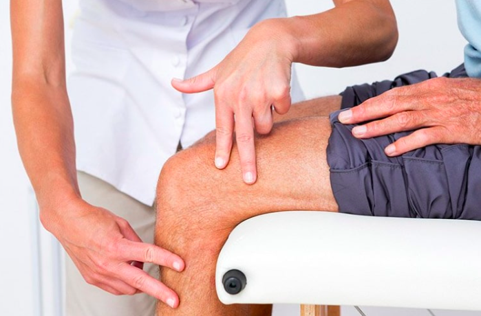Vì sao người mắc bệnh khớp khổ sở vào mùa lạnh? - 1