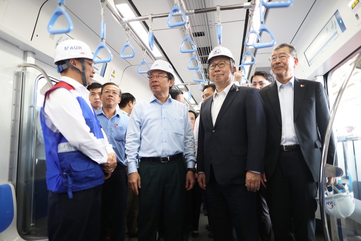 TP.HCM: Đoàn tàu Metro số 1 chạy thử nghiệm 9 km đoạn trên cao - 3