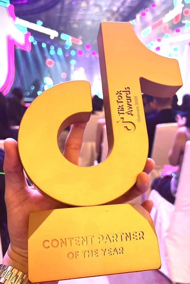 MCV Network đoạt giải Content Partner of the Year tại TikTok Awards Vietnam 2022 - 3