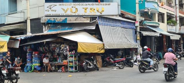 Kiểm tra chợ bán phụ tùng xe máy lớn nhất phía Nam - 1