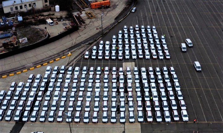 Lô xe điện VinFast VF8 cập cảng California, nhận giấy phép bán hàng tại Mỹ - 3