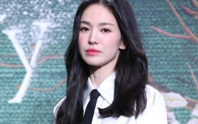Cư dân mạng tranh cãi chuyện Song Hye Kyo đang già đi - 1