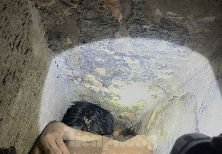 Phá tường giải cứu tên trộm bị mắc kẹt trong lối thoát hơi ở Bình Dương - 3