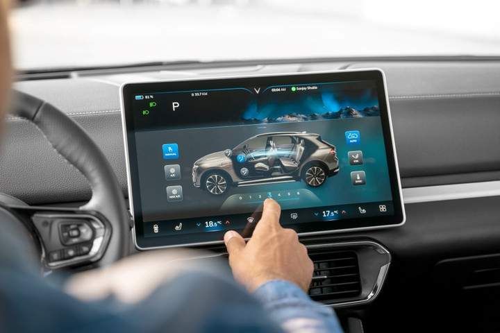 Truyền thông quốc tế: VF 8 là mẫu SUV 'đáng để chờ đợi' tại Bắc Mỹ - 2