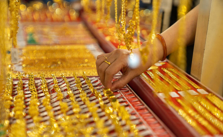 Giá vàng hôm nay 23/12: Tiếp tục tăng nhẹ - 1