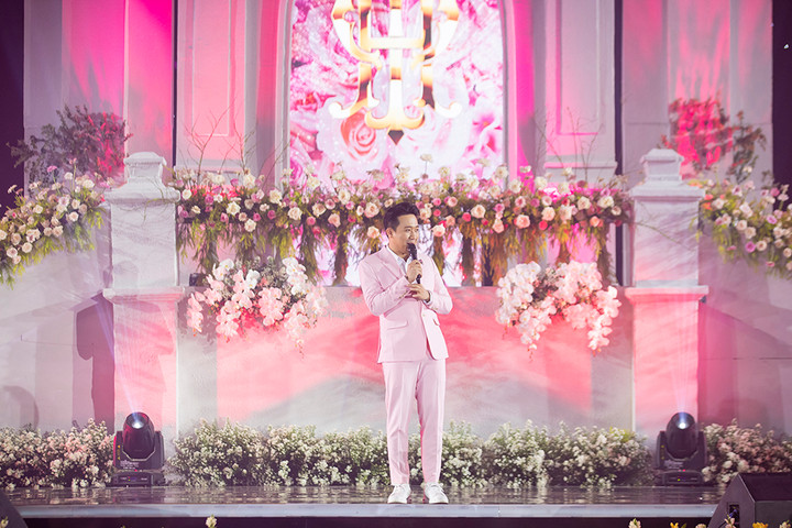 Phan Hiển khóc nức nở bên Khánh Thi, từng sợ không ai tới dự đám cưới - 10