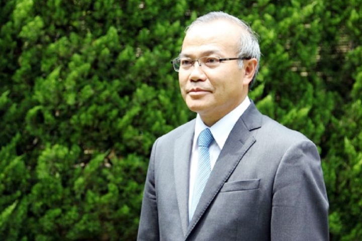 Cựu Thứ trưởng Ngoại giao Vũ Hồng Nam bị cáo buộc nhận hối lộ 1,8 tỷ đồng - Ảnh 1.