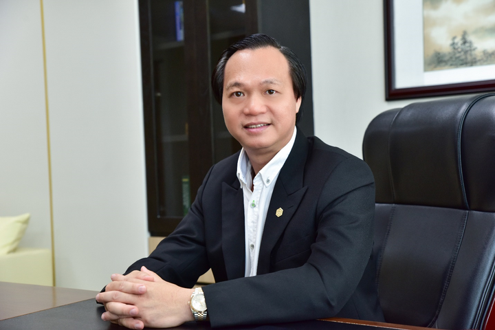 CEO BĐS Phát Đạt chi hàng trăm tỷ đồng mua cổ phiếu - 1