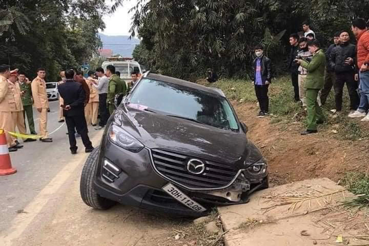 Bị cảnh sát truy bắt, nghi phạm vận chuyển ma tuý dùng súng chống trả - 2