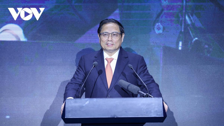 Thủ tướng: Samsung cần coi Việt Nam là cứ điểm quan trọng - 2