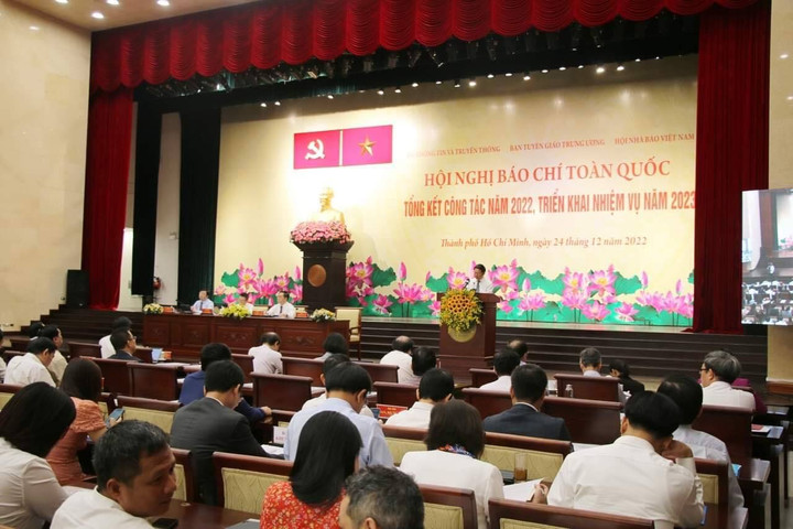 Báo chí cần kể chuyện nhiều hơn với tâm hồn cảm thông, cái đầu sáng suốt - 2