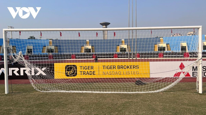 Khung thành sân Mỹ Đình được gia cố trước trận Việt Nam vs Malaysia - 9