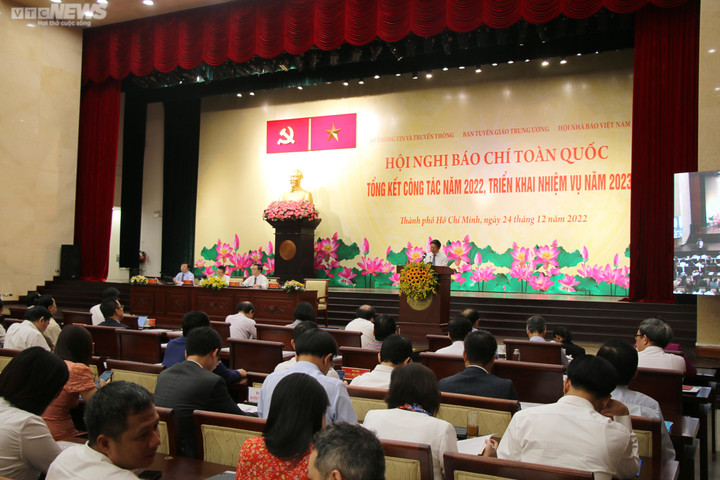 Tình trạng 'báo hóa' tạp chí, 'tư nhân hóa' báo chí chưa được khắc phục triệt để - 2