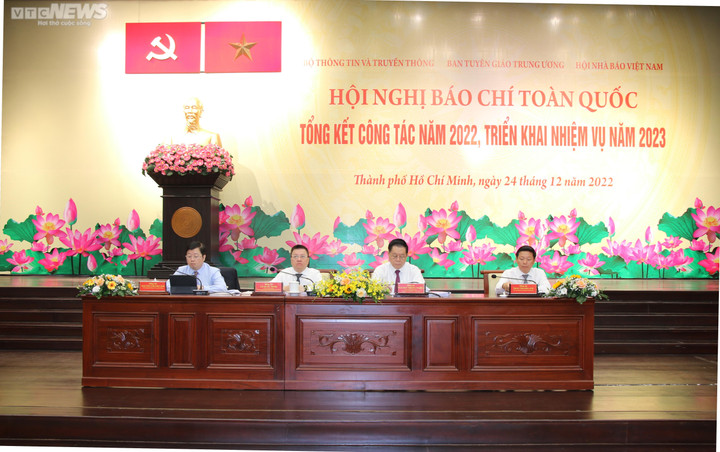 Tình trạng 'báo hóa' tạp chí, 'tư nhân hóa' báo chí chưa được khắc phục triệt để - 1